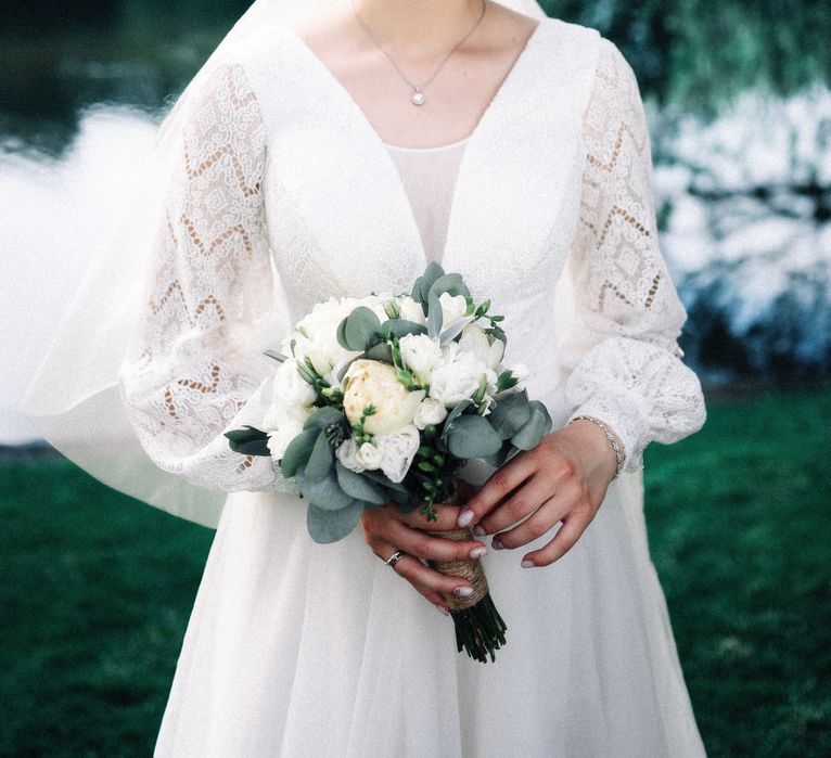 Весільна сукня, довжини міді