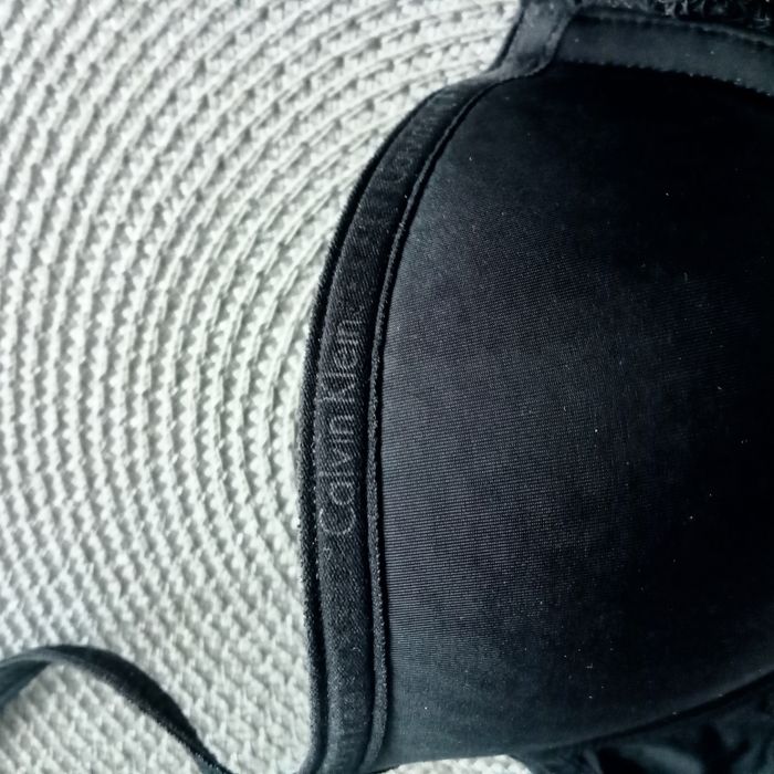 Biustonosz komfortowy, czarny Calvin Klein  70C