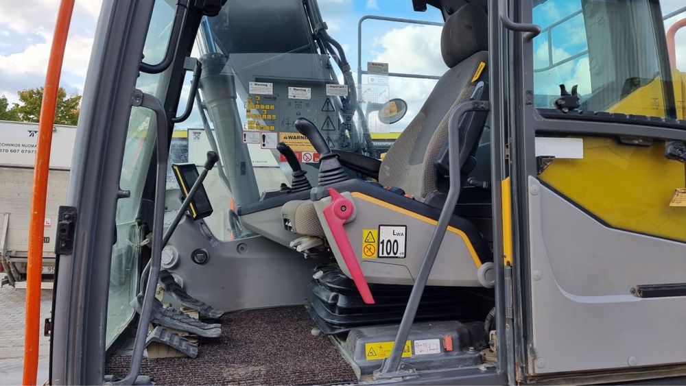 Продам экскаватор Volvo EC 140 EL , 2017 г