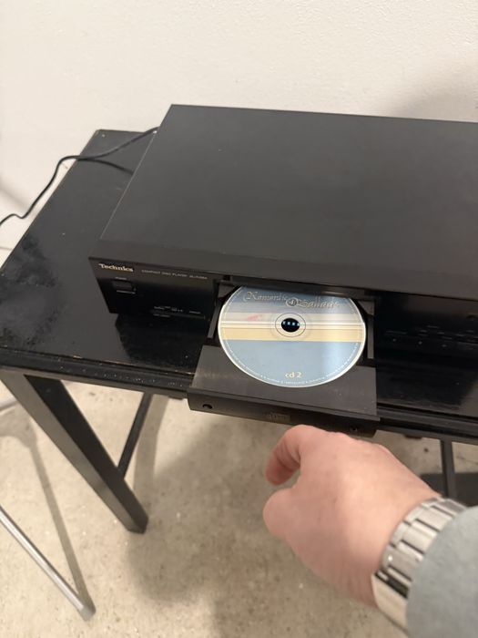 Vendo Leitor de CDs Technics SL-PJ28A