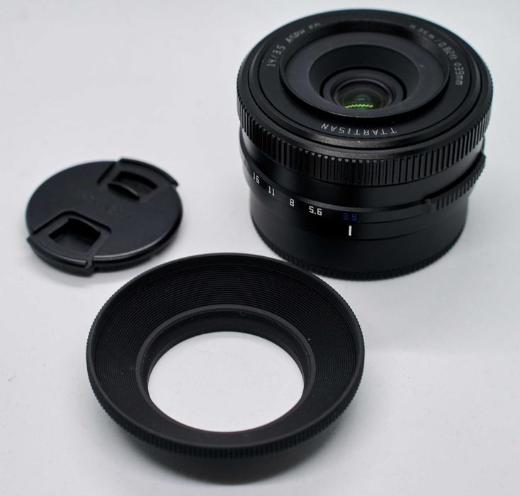 Objetiva autofocus TTartisan 14mm F/3.5 para Fuji X