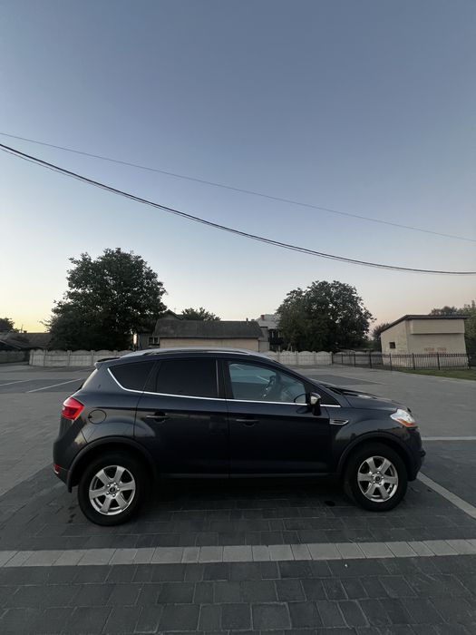 Ford Kuga 2.0 2010 рік