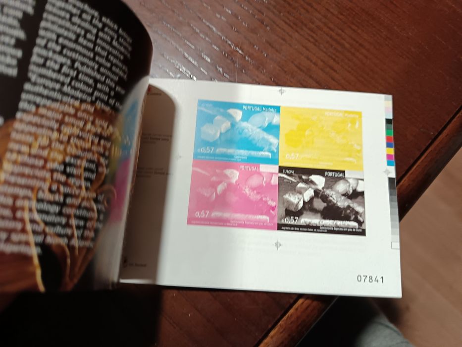 Caderneta com os selos e os blocos