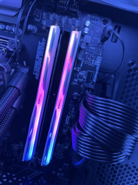 REZERWACJA Komputer gamingowy z rtx 4070 ti super ryzen 7 7800x3d