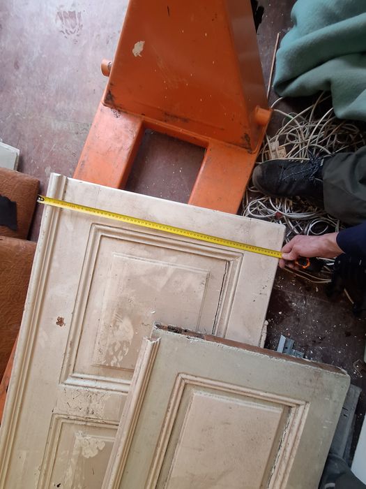 stare drzwi drewniane