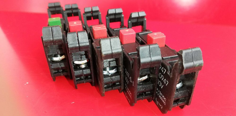 Кнопка Schneider Electric CLP 101 CLP 110 Schmersal NO NC