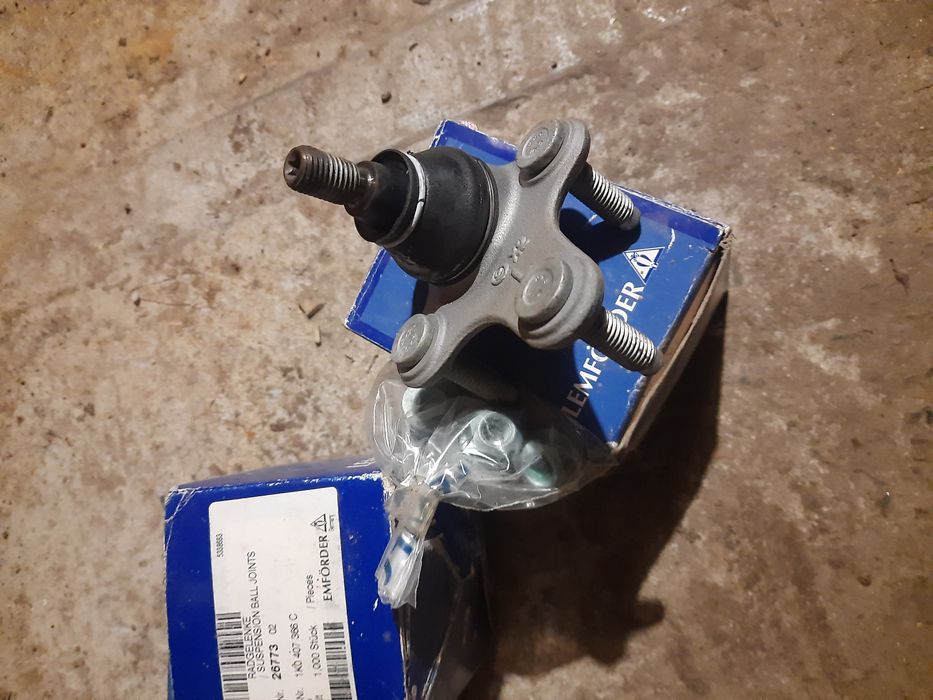 Шарова опора VW Caddy 3