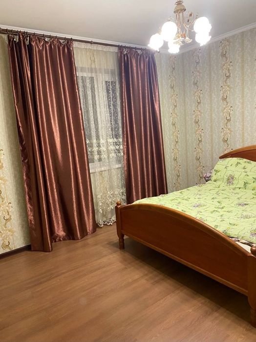 Оренда 1-го поверху будинку (100 м²) + Склад (30 м²)