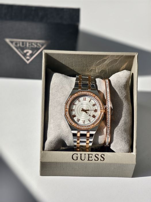 Жіночий годинник Guess