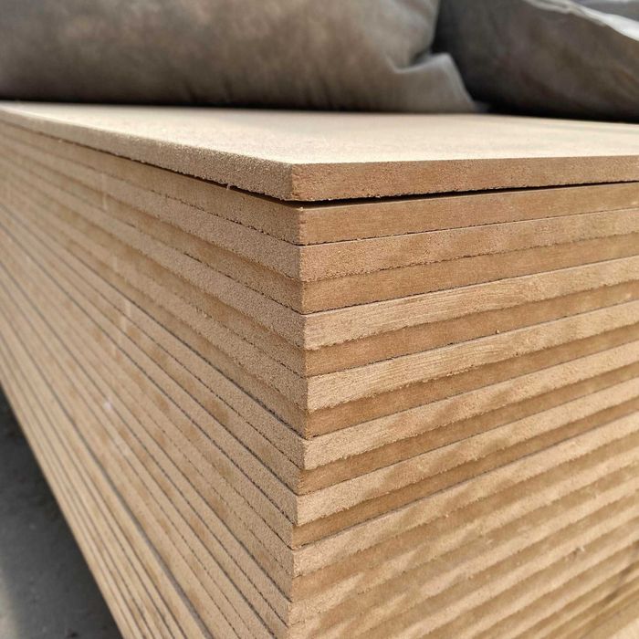 Płyta MDF surowa 2800x2070x18 mm pełny arkusz