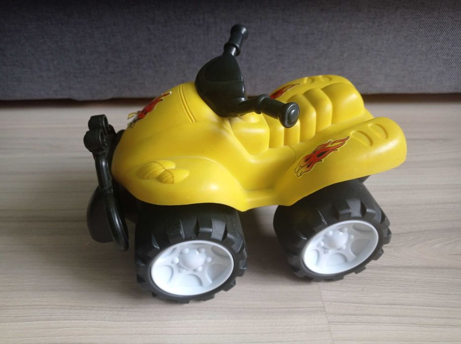 Auto, samochód quad, SMYK, duże auto