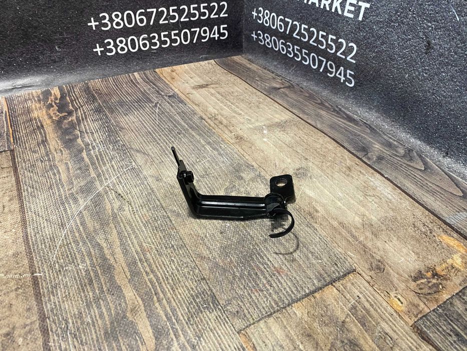 Замок петля скоба запірна капота Volvo XC40 2017-2026 32277998