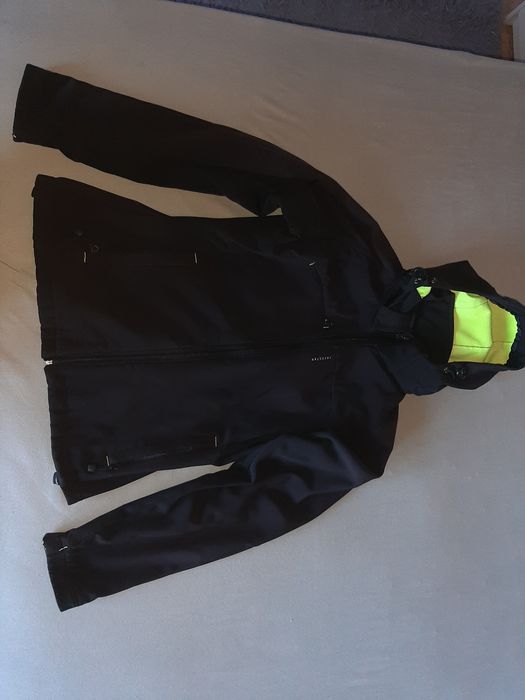 Kurtka przeciwdeszczowa