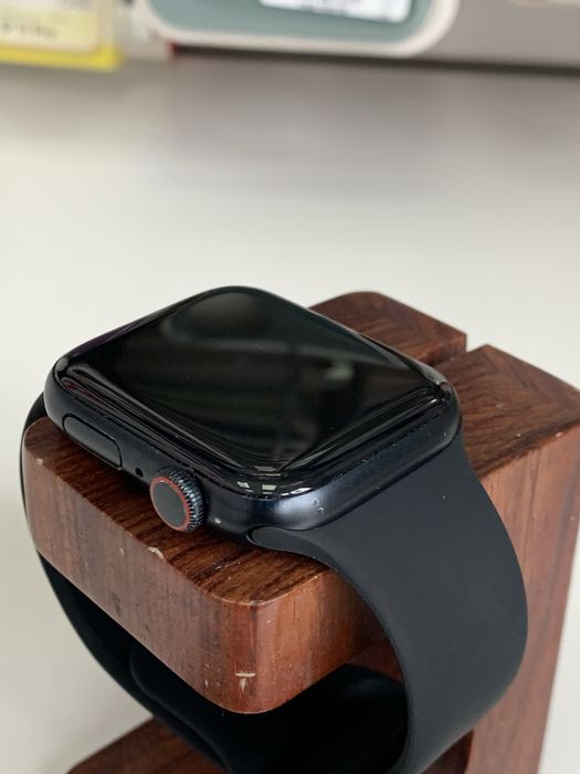 Оригінальні apple watch series Se 2 44 mm midnight