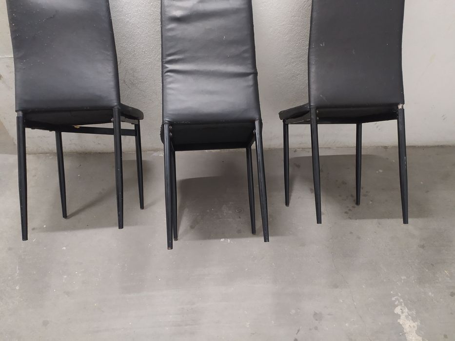 3 Cadeiras danificadas64584767953410124