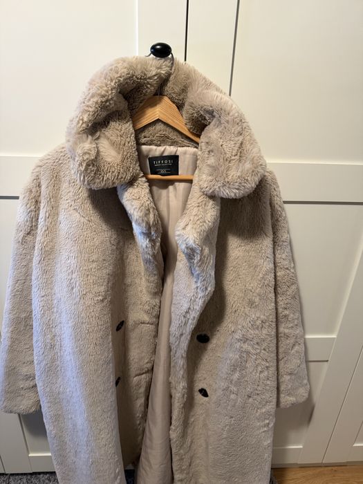 Casaco de pêlo bege