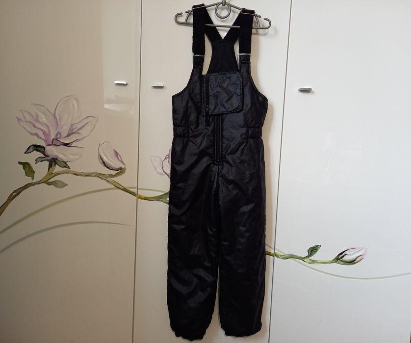 Теплі дуті чорні штани лижний зимовий напівкомбінезон 7-8-9 років