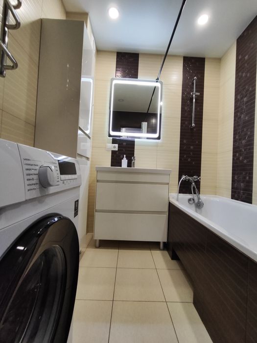1-кімнатна  студія 43 м2, Ремонт, Меблі. Пр. Миру 277/SZ