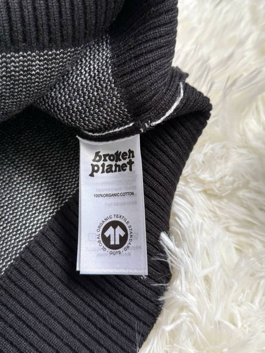 Світшот Broken Planet