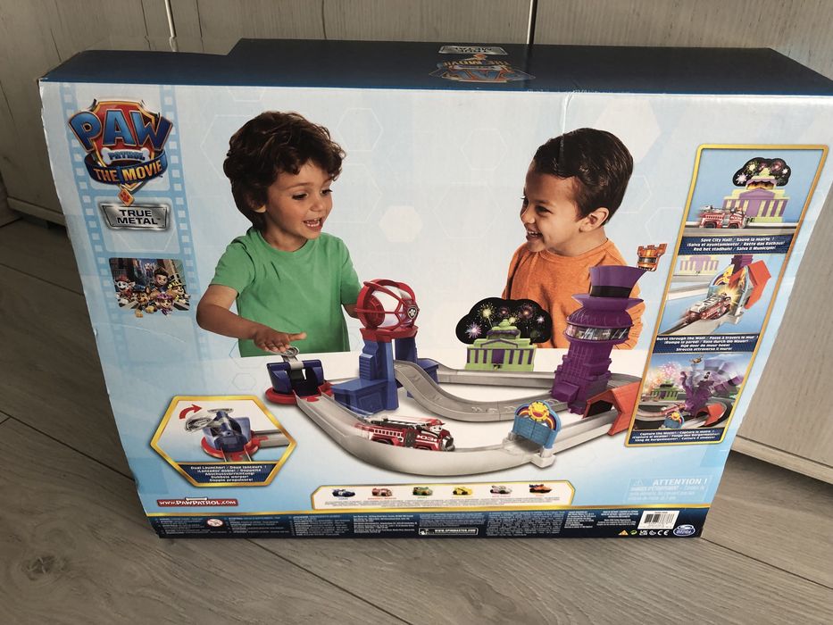 Psi patrol film uratujmy miasto tor zjeżdzalnia