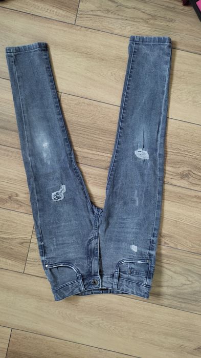 Spodnie Reserved 134