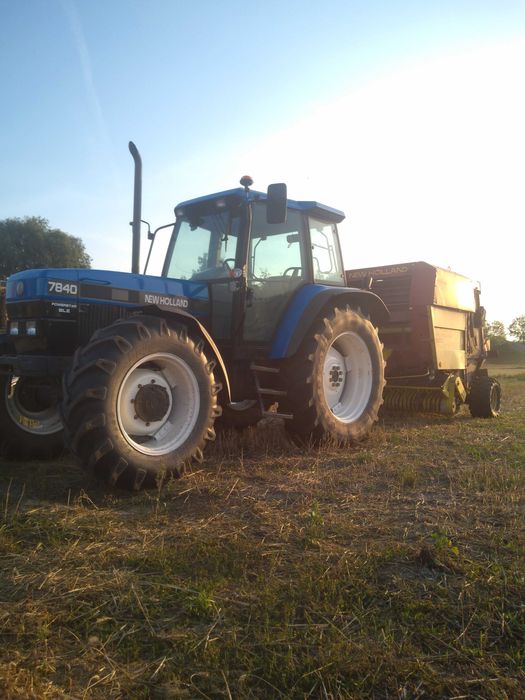 Prasa new holland 865 szeroki podberacz koła , siatka nowe łancuchy