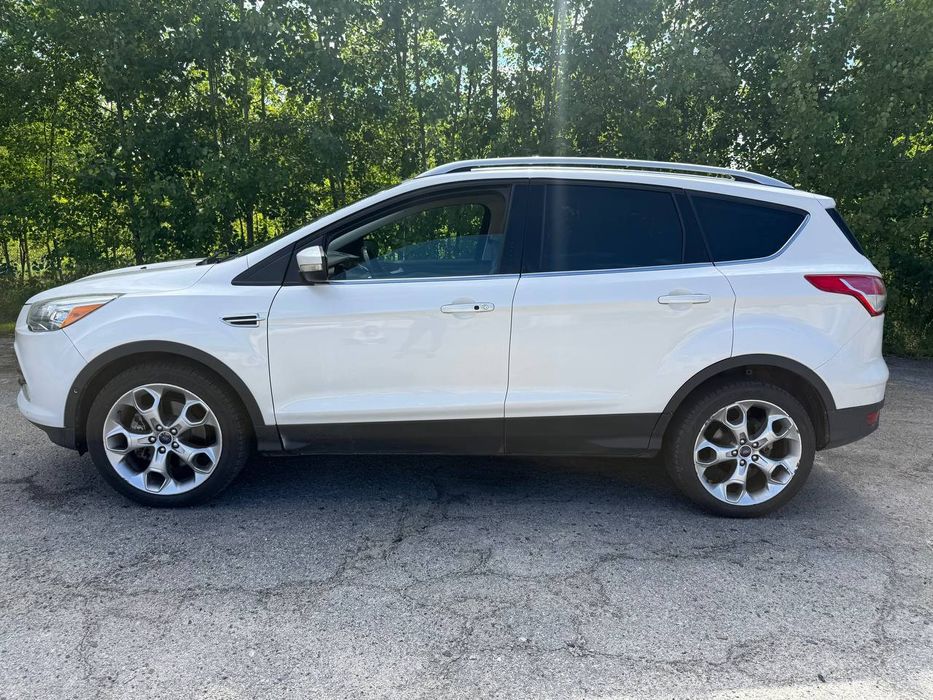 Продам Ford Escape 2.0 Titanium  автомат