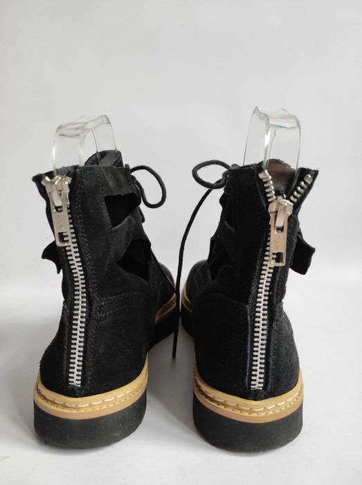 - Topshop - Markowe botki, sandały r. 37