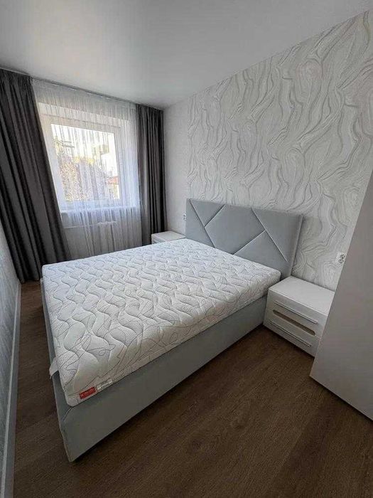 Оренда 2-кімнатної квартири, вул. Квітнева