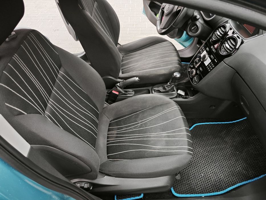 Продам Opel Corsa D 2010 року , 1.4 бензин в гарному стані,автомат , гідротрансформатор,  Продаж Опель Корса  Д