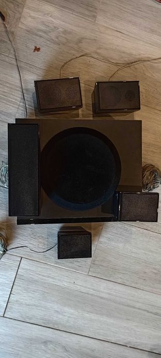 Kit colunas 5.1 Samsung com subwoofer