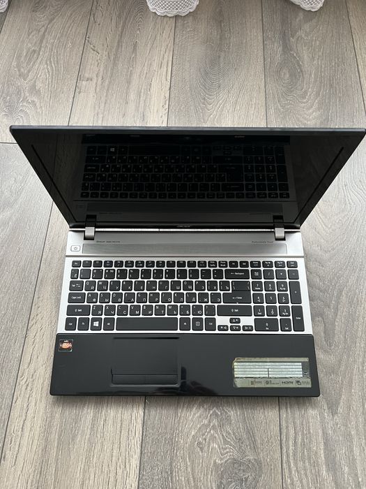 Ноутбук Acer Aspire V3-551G