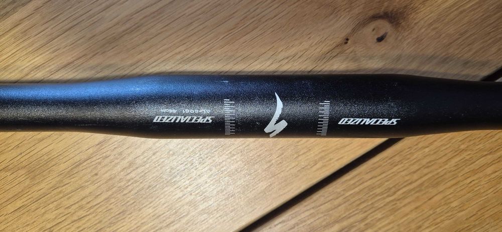 Kierownica do roweru szosowego Specialized AL-6061 44cm