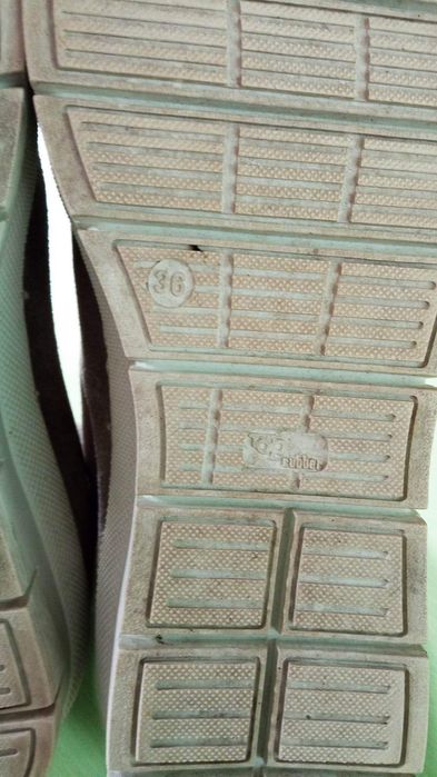 Zamsowe trampki botki Nude 36