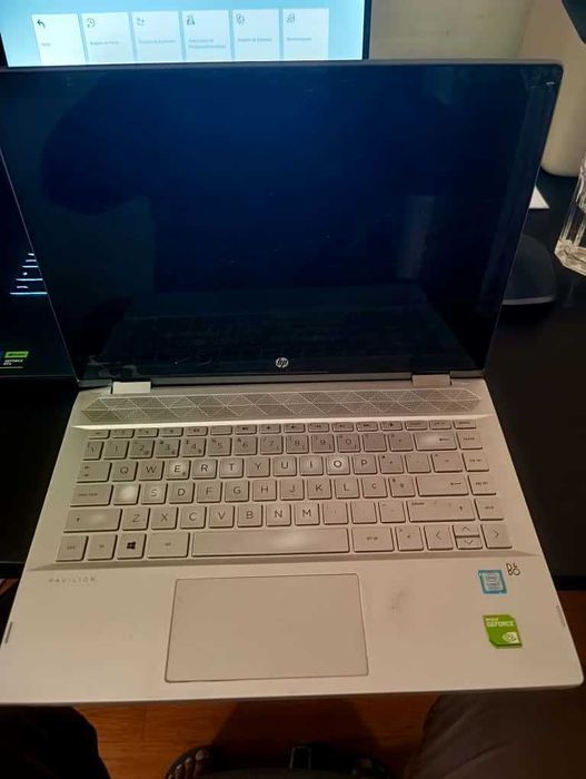 Portátil HP Windows 11 — i7, 8GB RAM — a funcionar perfeitamente!64409440992130122
