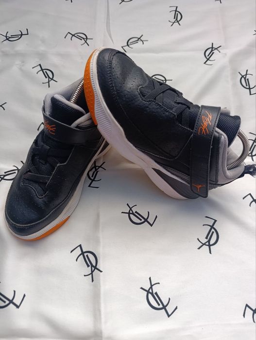 Кросівки Nike Jordan Max Aura 5