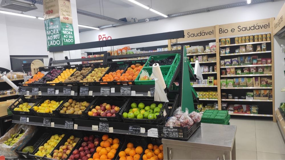 Loja Supermercado e Cafetaria para TRESPASSE em pleno funcionamento