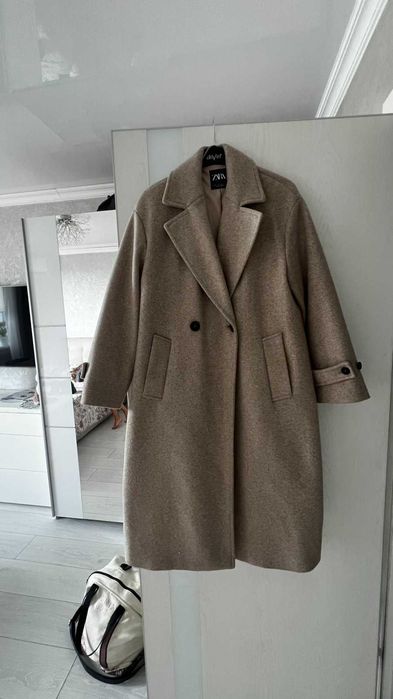 Пальто      ZARA