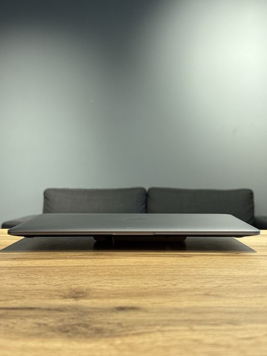 MacBook Air 13 2020 M1 8/256gb 8/7gpu !! Гарантія від магазину !!