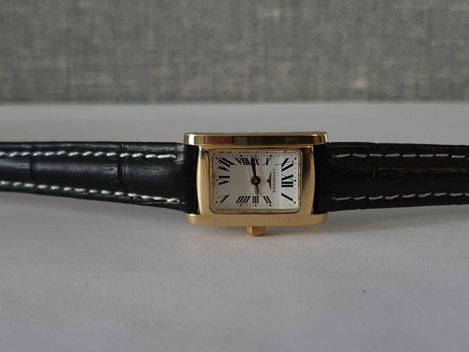 Женские золотые часы годинник 18k Longines l 5.158.8