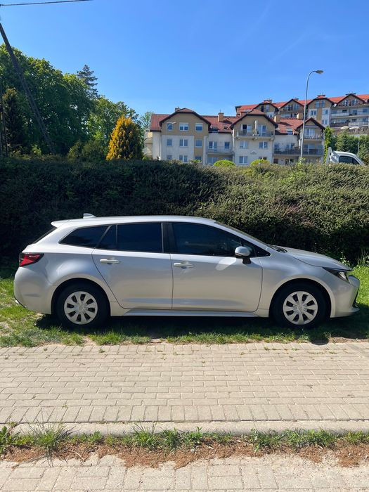 Toyota Corolla 1.2 Active 2019 salon pl