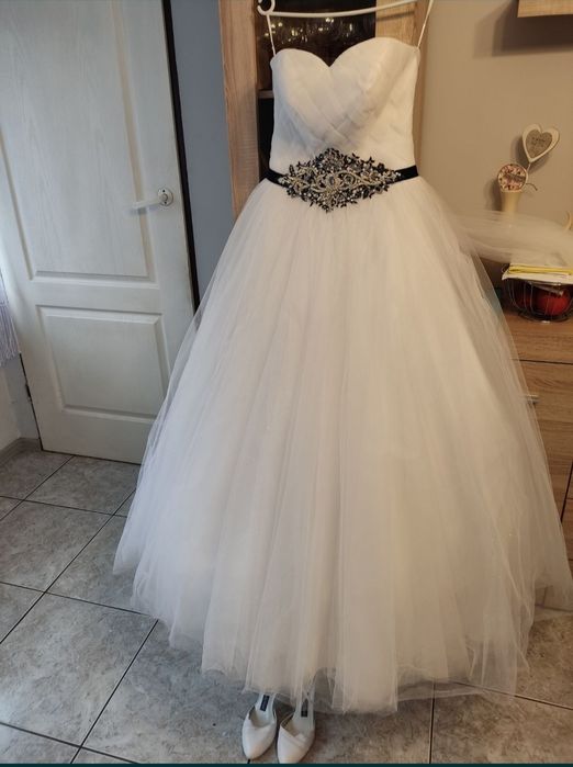 Suknia ślubna firmy Sposa