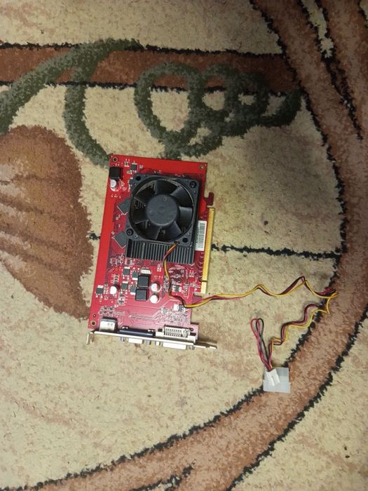 Karta graficzna GeForce GT 220 512mb