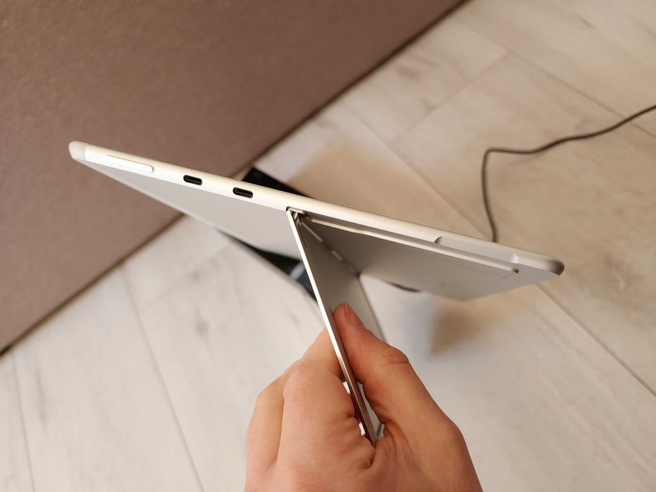 Планшет Microsoft 13" Surface Pro X SQ1 128GB 8GB RAM