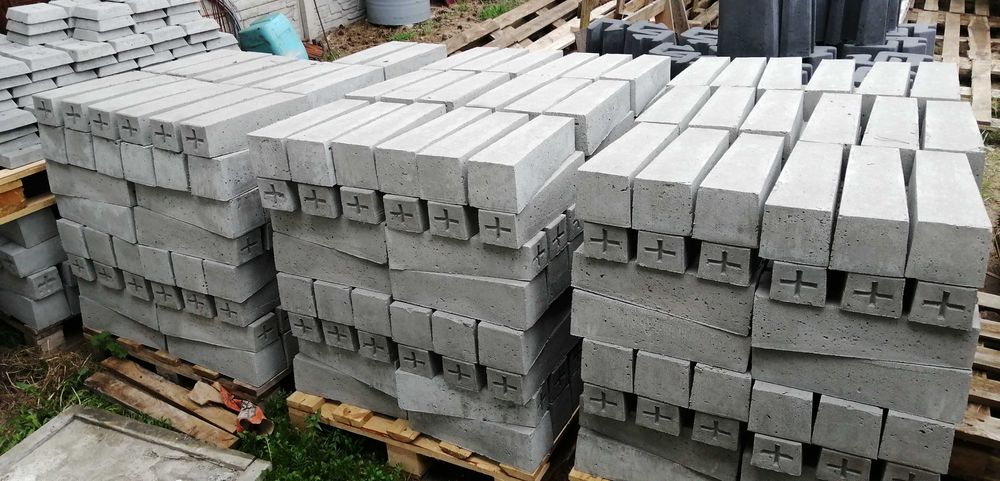 Słupki Geodezyjne Graniczne Betonowe