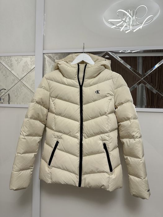Продам куртку Calvin Klein