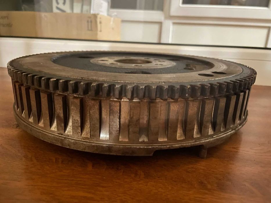 Маховик двигателя в сборе с венцом Hyundai/Kia 232002A700