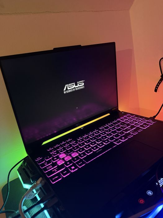 Laptop gamingowy asus tuf gaming  f16 zamienie lub sprzedam, na gwarancji rtx 4050 16gb ram