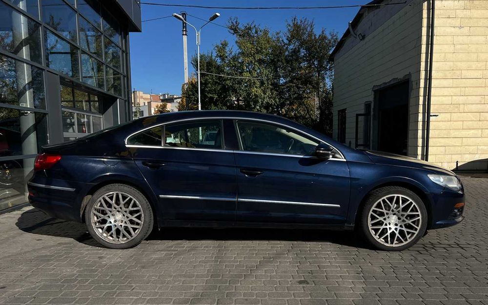 Volkswagen CC 2011