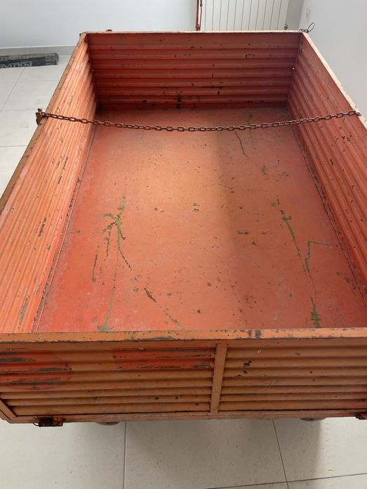 Reboque usado para mini trator